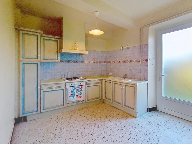 Maison - 165 m² - 9 pièces