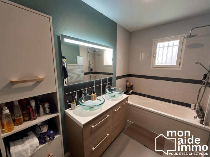 Maison - 104 m² - 5 pièces