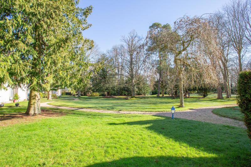 Appartement - 99 m² - 5 pièces