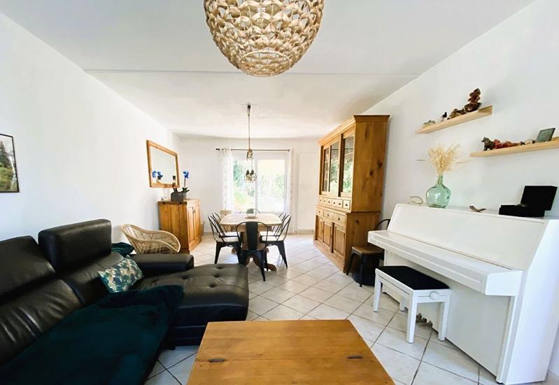 Maison - 91 m² - 6 pièces