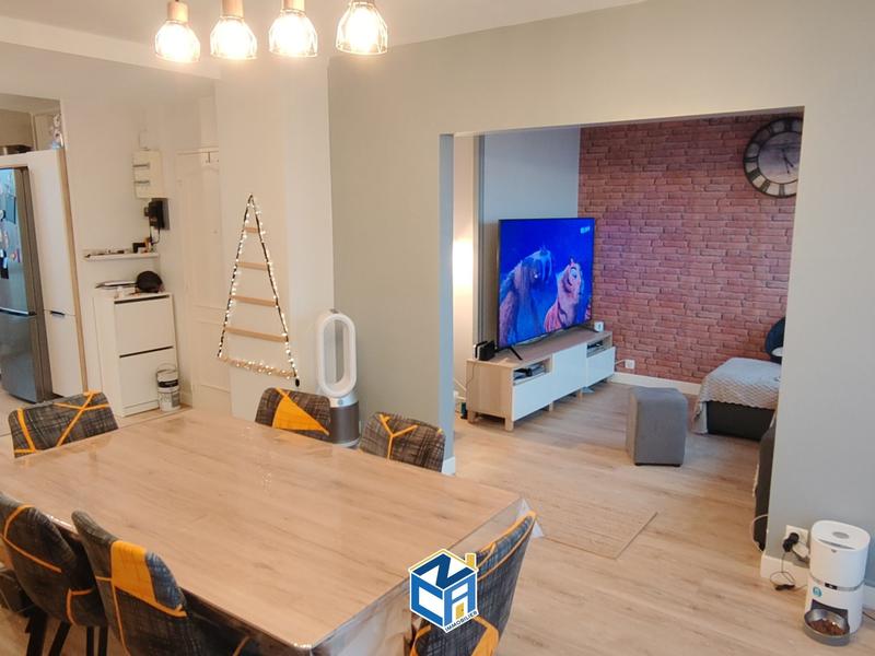 Appartement - 89 m² - 5 pièces