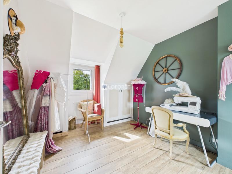 Maison - 150 m² - 9 pièces