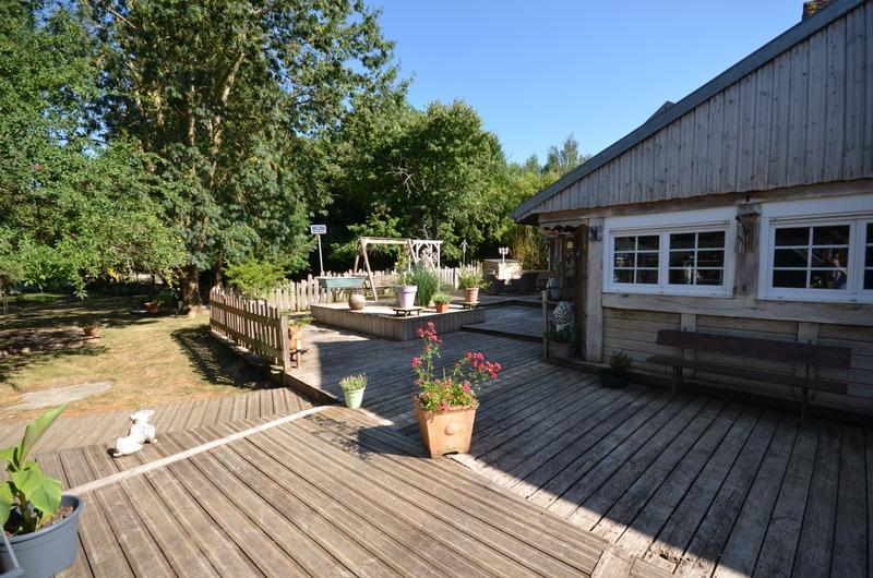 Maison - 226 m² - 7 pièces