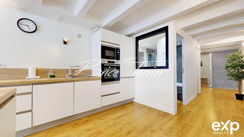 Appartement - 64 m² - 2 pièces