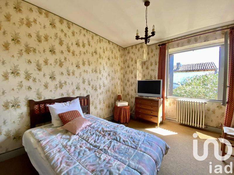 Maison - 240 m² - 10 pièces