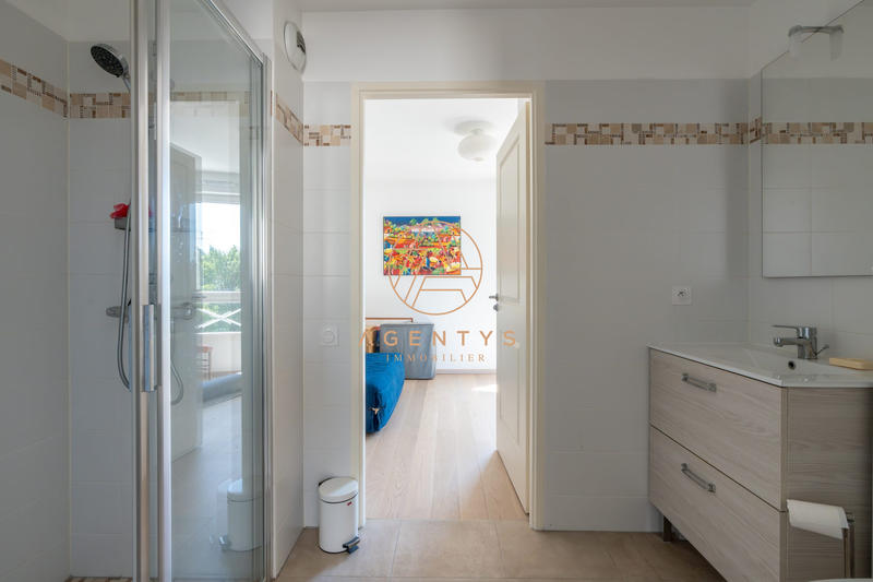 Appartement - 83 m² - 4 pièces