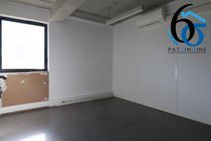 Local commercial - 279 m² - 8 pièces