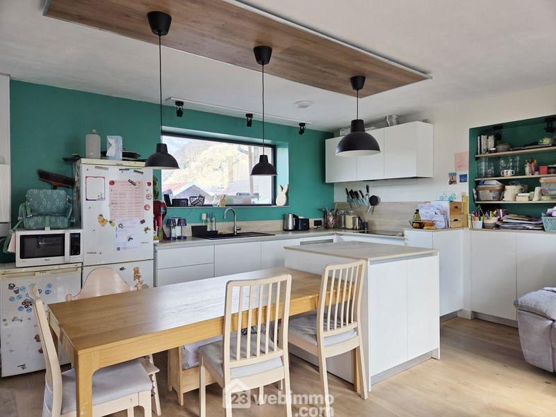 Maison - 110 m² - 4 pièces