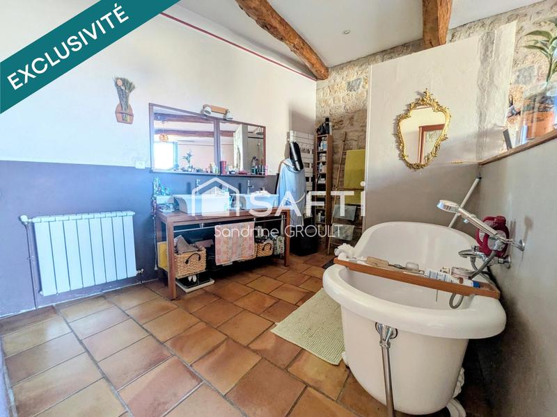 Maison - 230 m² - 10 pièces