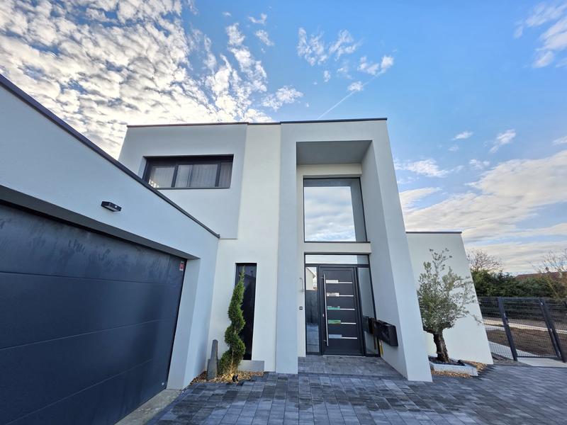 Maison contemporaine - 161 m² - 7 pièces