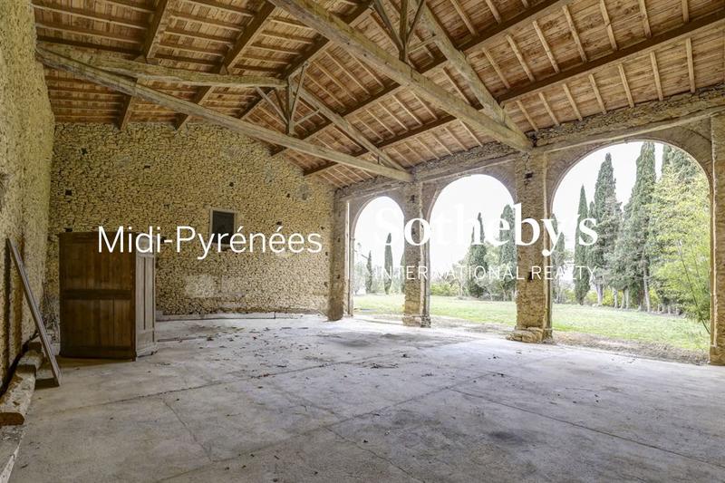 Maison - 393 m² - 10 pièces