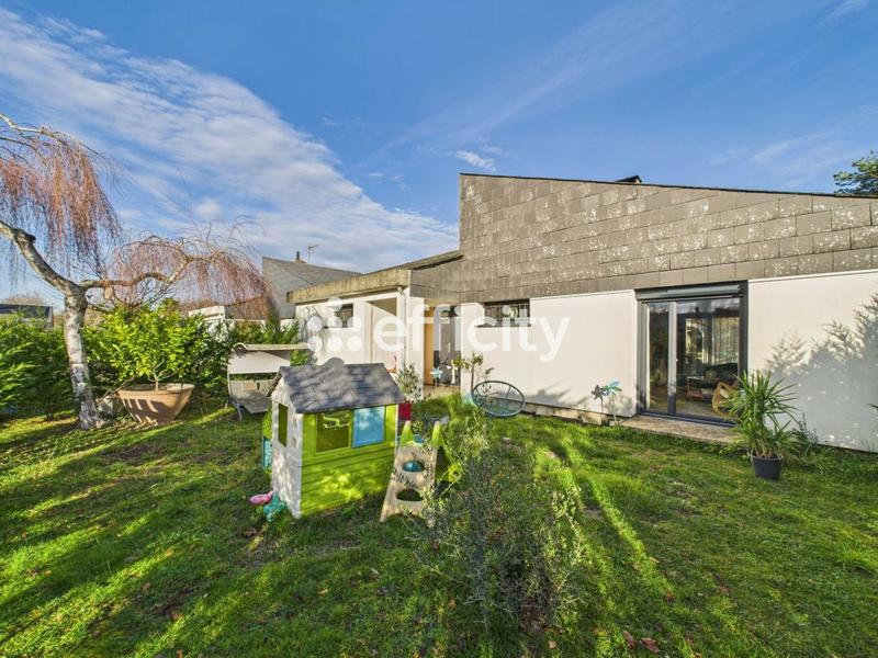 Pavillon - 120 m² - 4 pièces