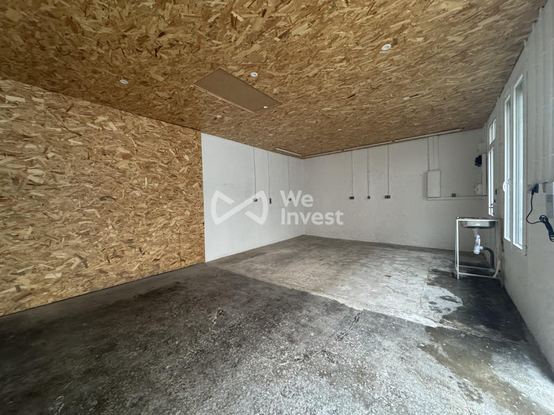 Parking / Garage - 32 m²