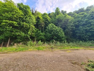 Grange - 195 m² - 2 pièces