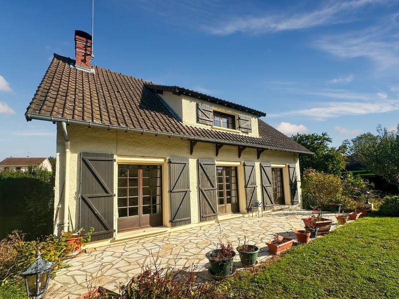 Maison - 110 m² - 5 pièces