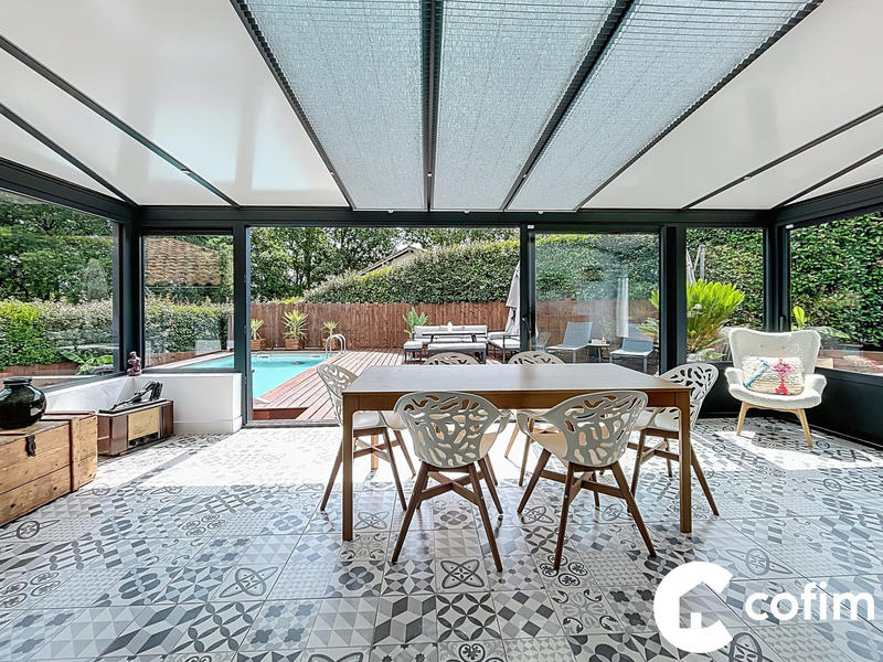 Maison - 190 m² - 5 pièces