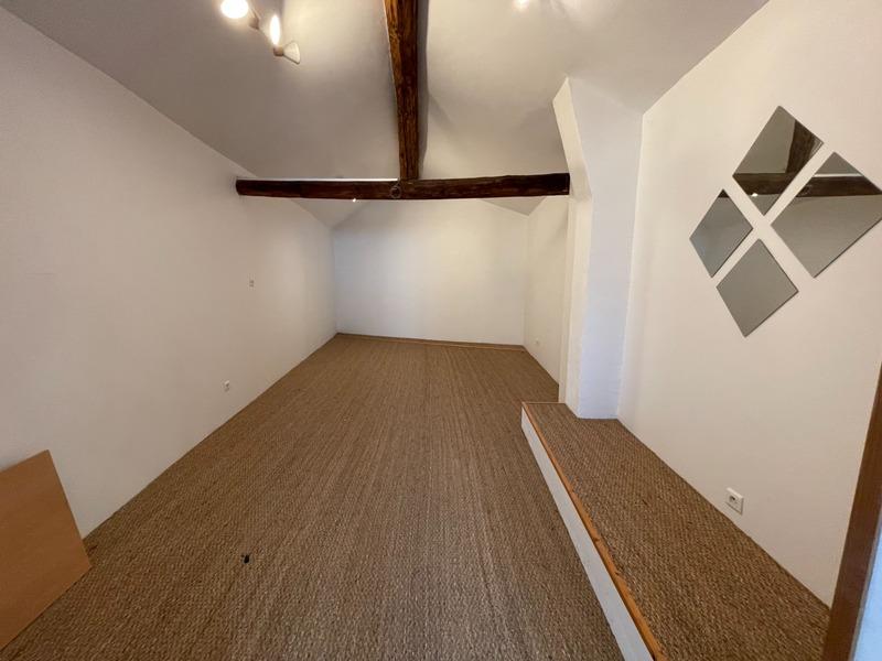 Local commercial - 200 m² - 4 pièces