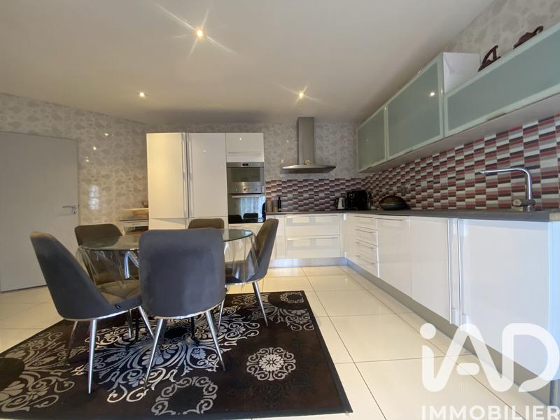 Maison - 170 m² - 5 pièces