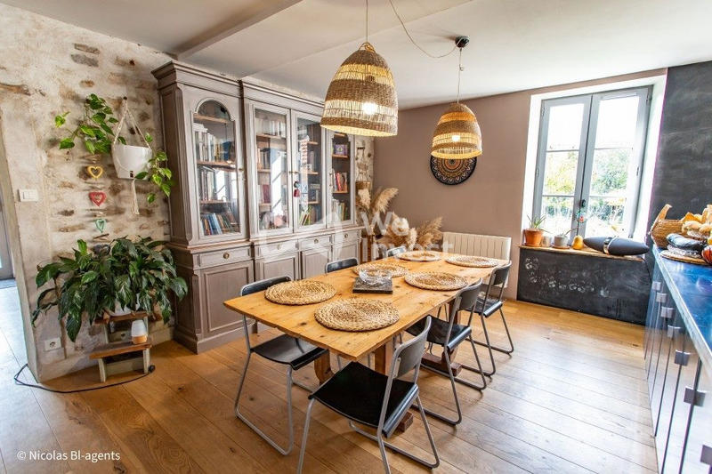 Maison - 186 m² - 7 pièces