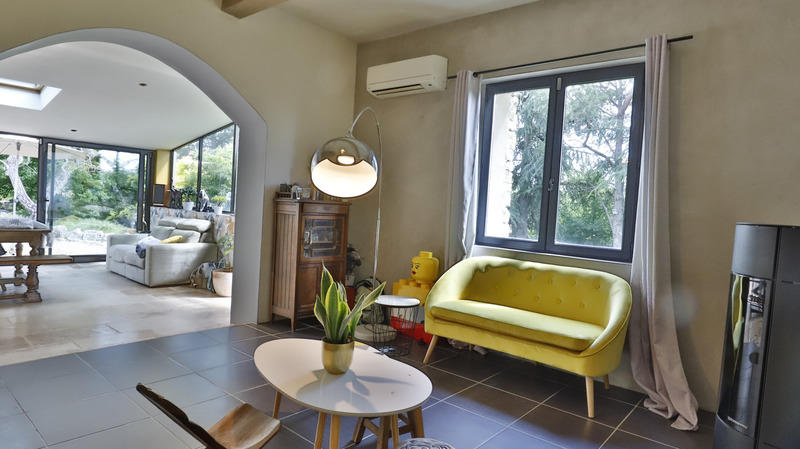 Mas - 218 m² - 7 pièces