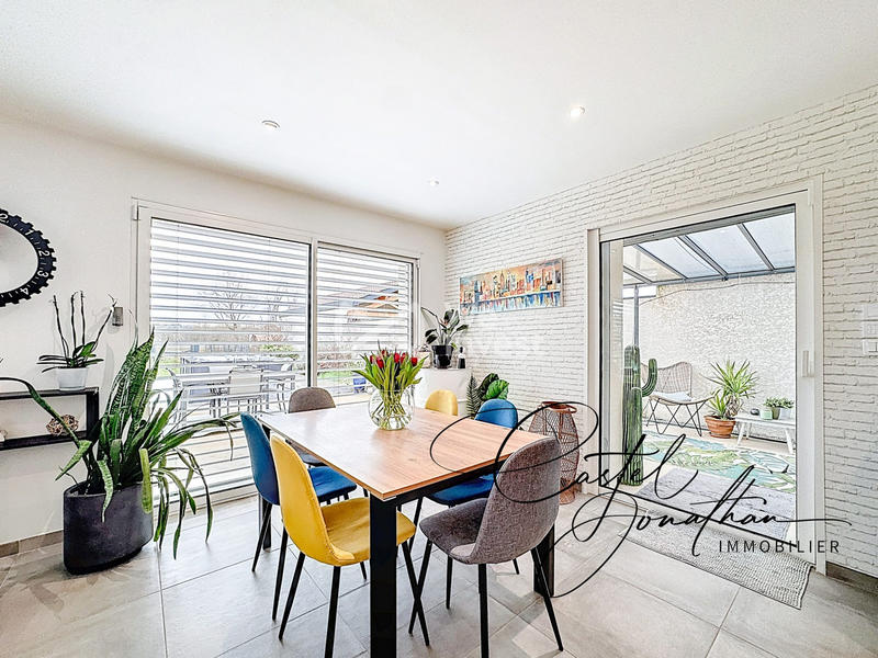 Maison - 120 m² - 5 pièces