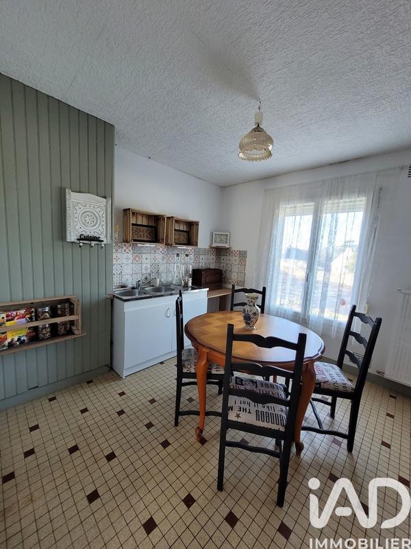 Maison - 137 m² - 9 pièces