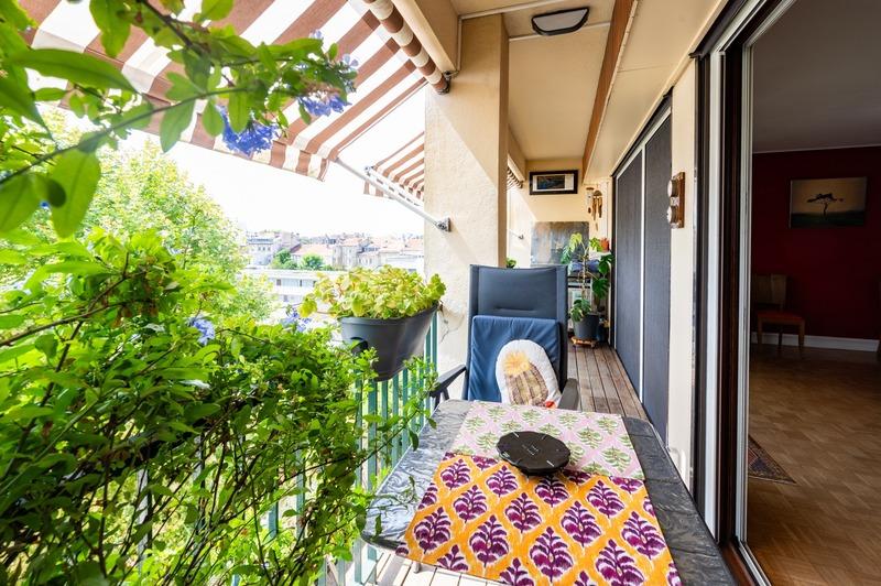 Appartement - 104 m² - 4 pièces