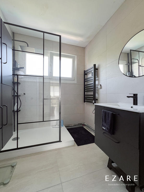 Maison - 80 m² - 5 pièces