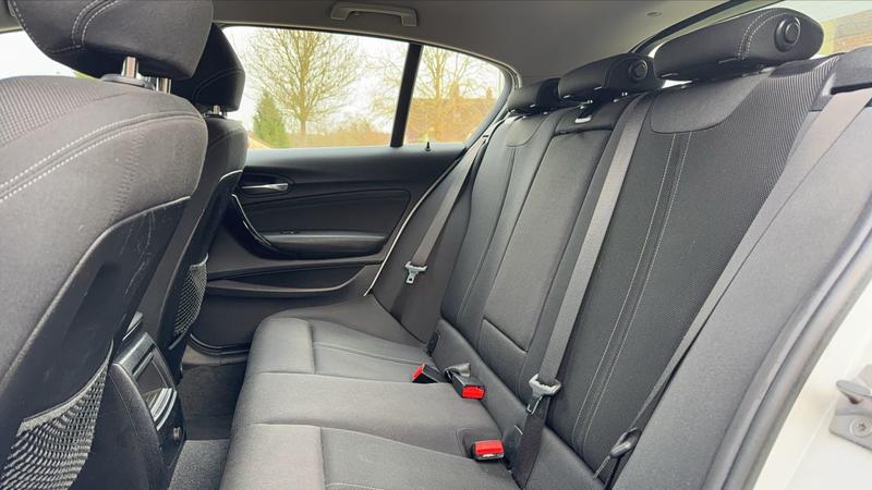 Bmw Série 1 (F20) 116d 116 Bva8 Business Design - Automatique