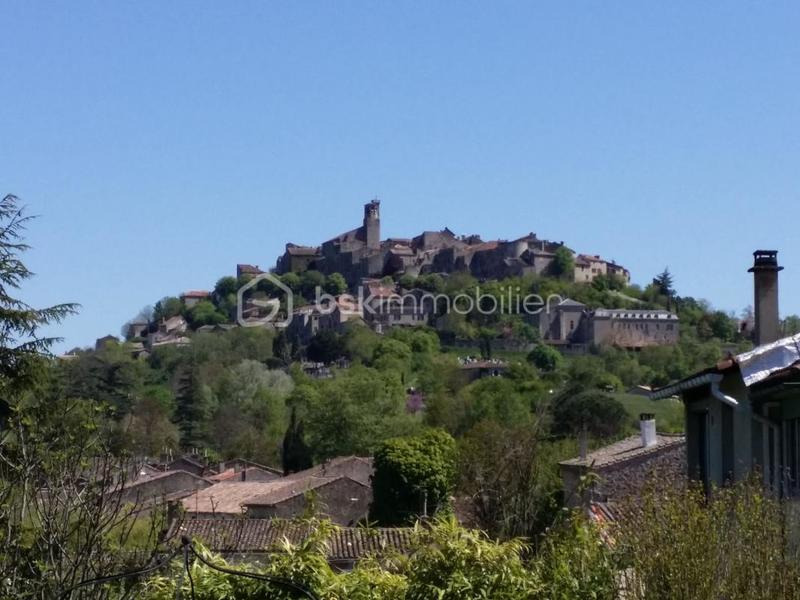 Maison - 177 m² - 9 pièces