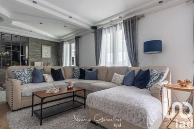 Maison de village - 200 m² - 9 pièces