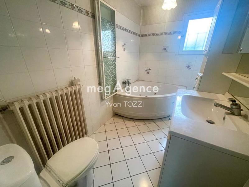 Maison - 140 m² - 6 pièces