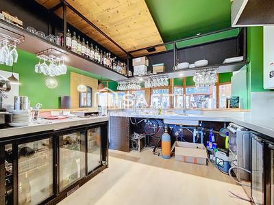 Local commercial - 91 m² - 1 pièce