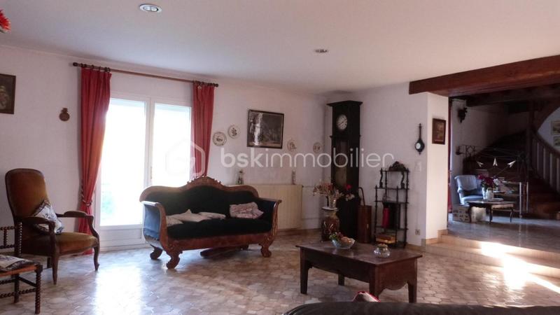 Maison en pierre - 261 m² - 8 pièces