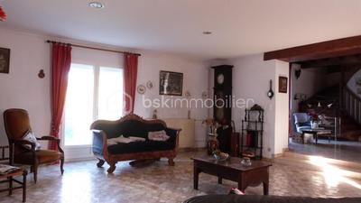 Maison en pierre - 261 m² - 8 pièces