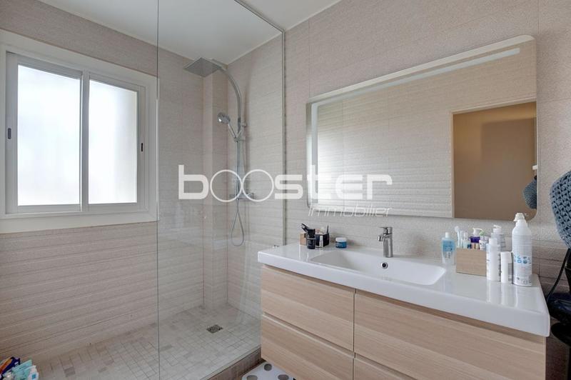 Appartement ancien - 81 m² - 4 pièces