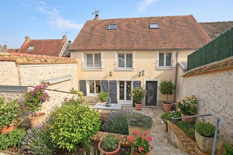 Maison de village - 130 m² - 6 pièces