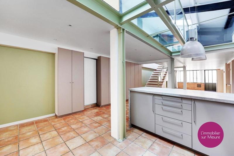 Loft - 150 m² - 4 pièces