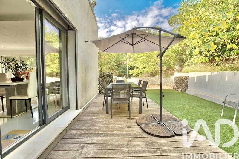 Maison - 168 m² - 3 pièces