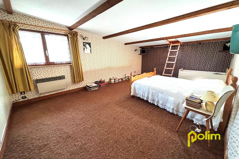 Maison - 200 m² - 7 pièces