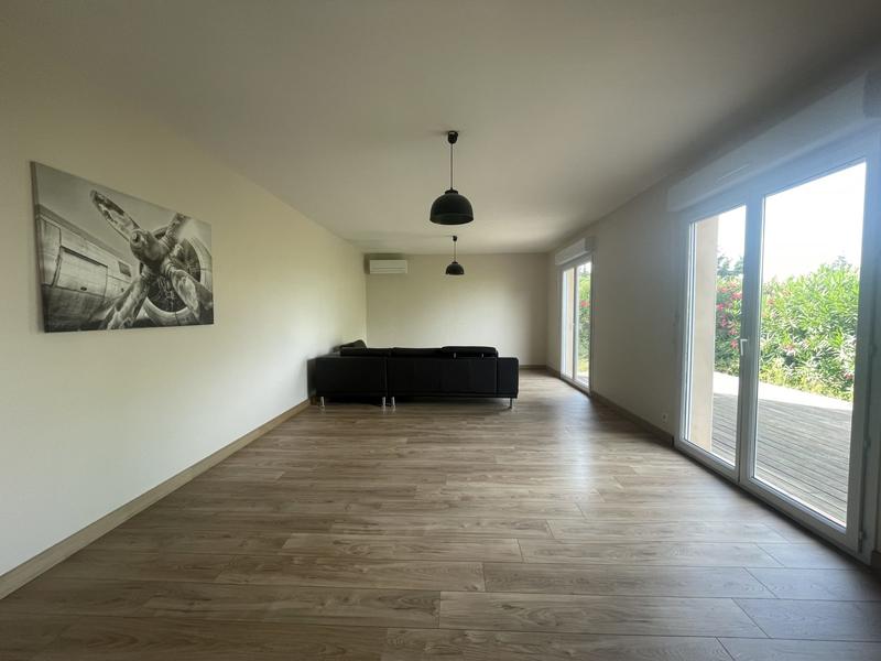 Maison - 94 m² - 4 pièces