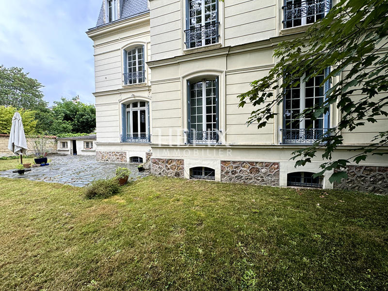 Appartement - 106 m² - 4 pièces