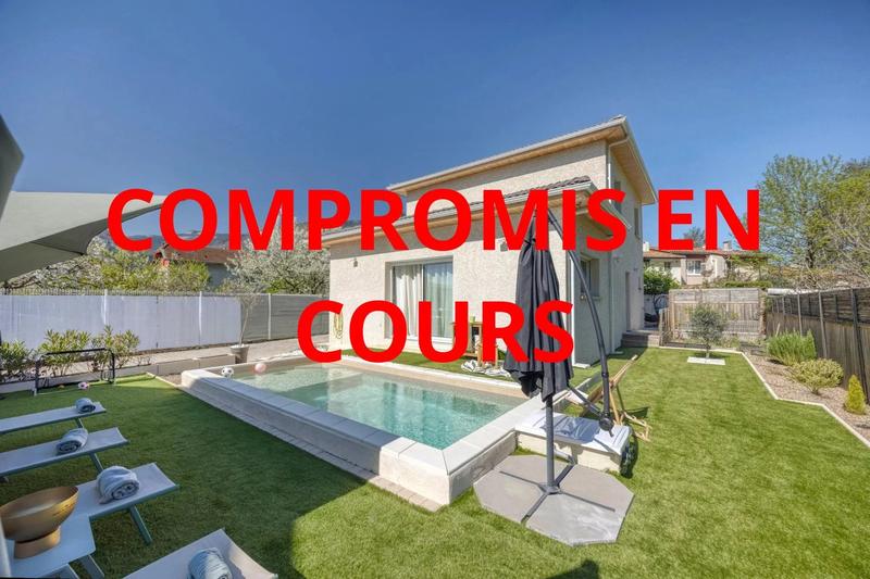 Maison - 114 m² - 6 pièces