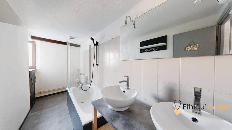 Duplex - 101 m² - 5 pièces