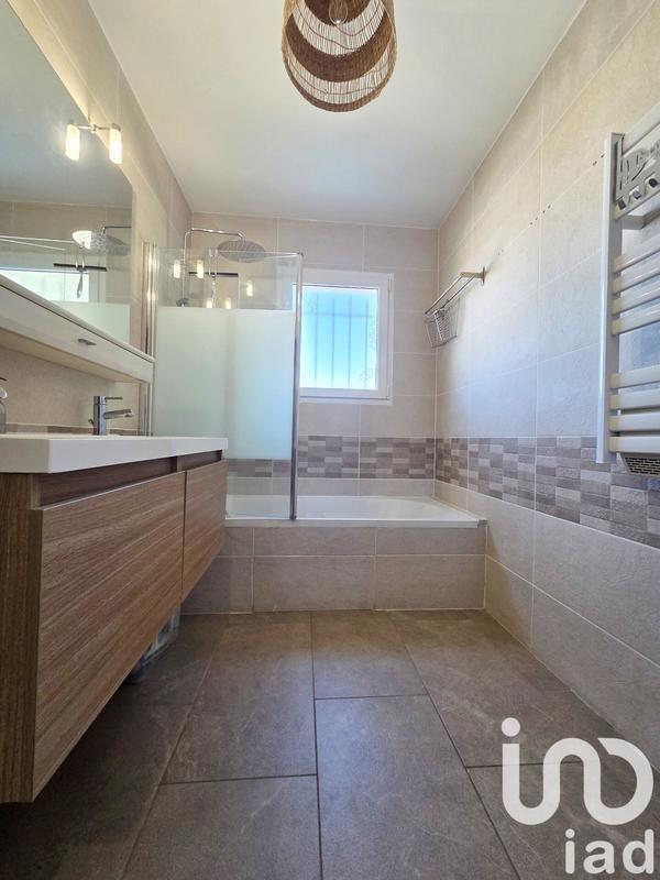 Maison - 195 m² - 7 pièces