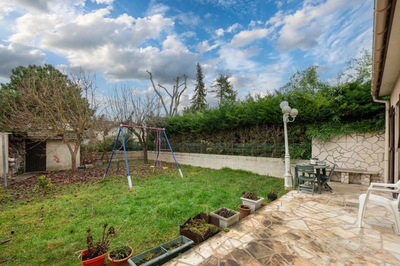 Maison - 107 m² - 7 pièces