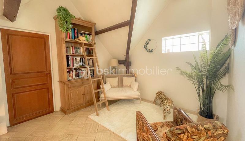 Maison traditionnelle - 170 m² - 5 pièces