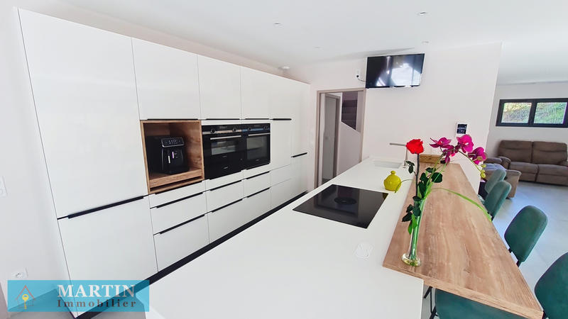 Villa - 145 m² - 5 pièces