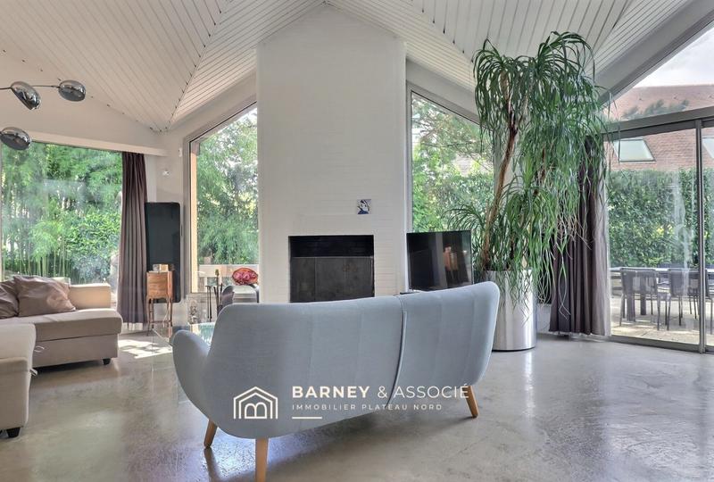 Maison contemporaine - 260 m² - 7 pièces