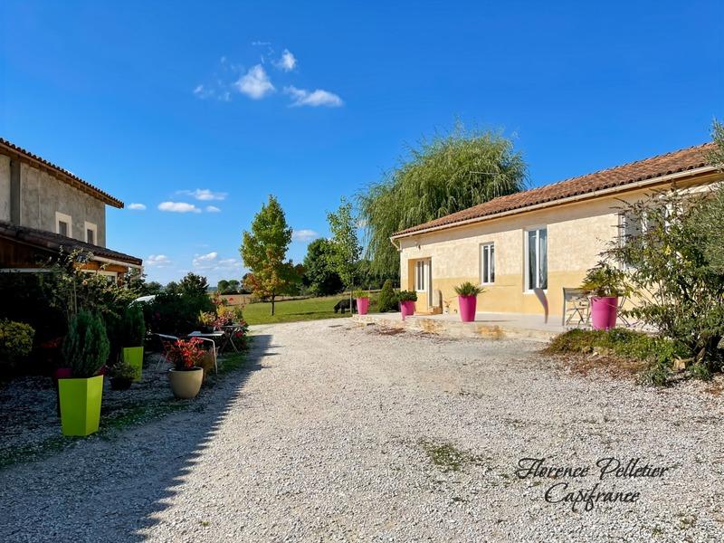 Maison - 605 m² - 18 pièces